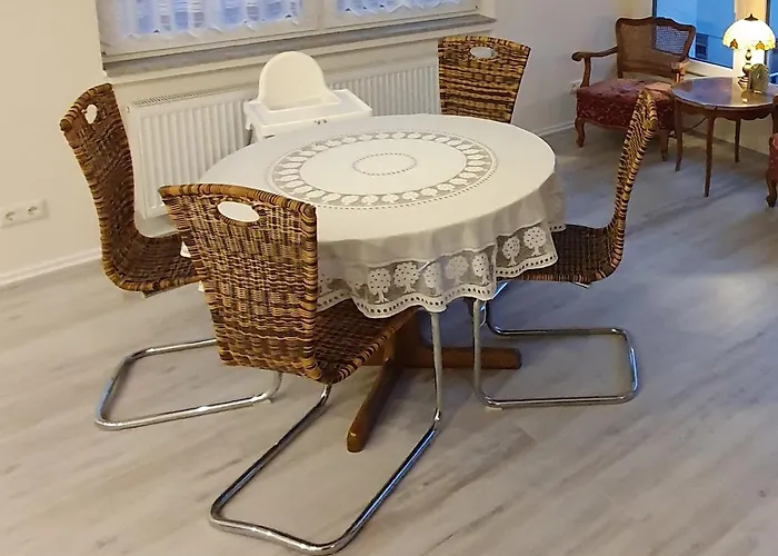 An Der Mosel, Julia Senheim